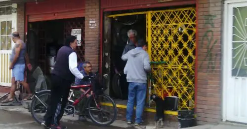 BICICLETERIA Y TALLER CICLO BACHUE BICICLETERIA Y TALLER CICLO BACHUE